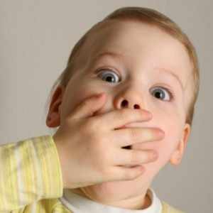 Запах ацетона изо рта у ребенка